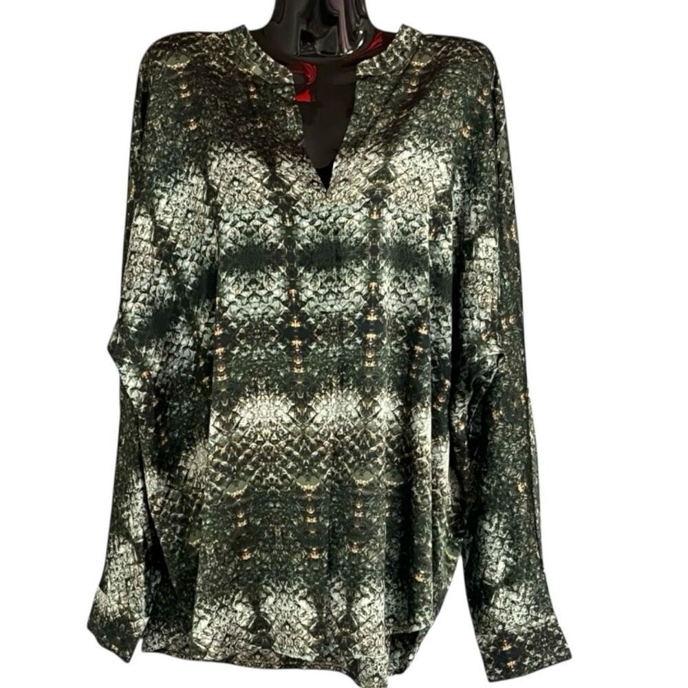 Lord & Taylor Vintage Polyester Snake Print Long Sleeve Pull On Oversized Blouse